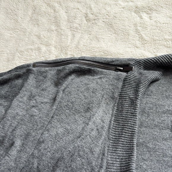 Reitmans Gray Sweater With Zippers Size Medium - Picture 4 of 6